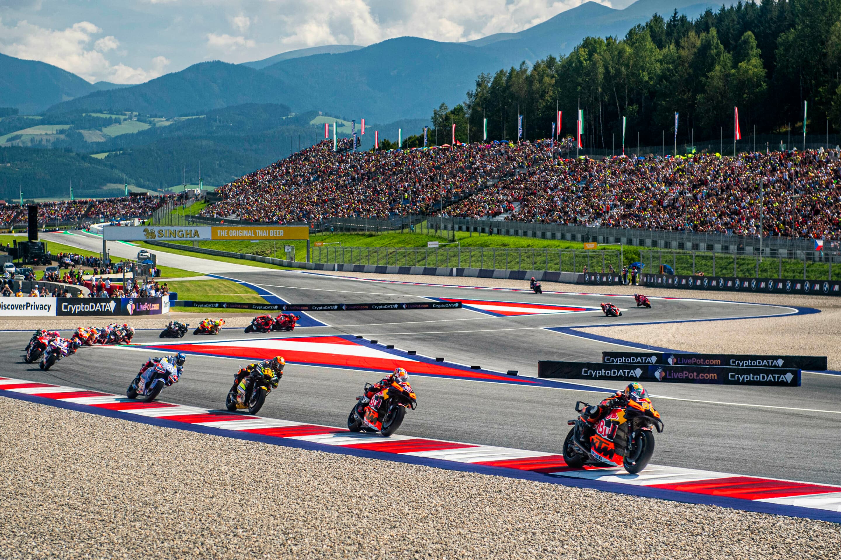 Fanoušci MotoGP na tribuně